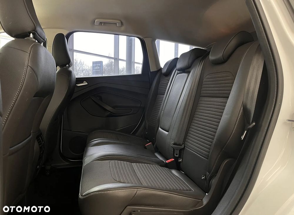 Ford Kuga 2.0 TDCi 4x4 Titanium - 23