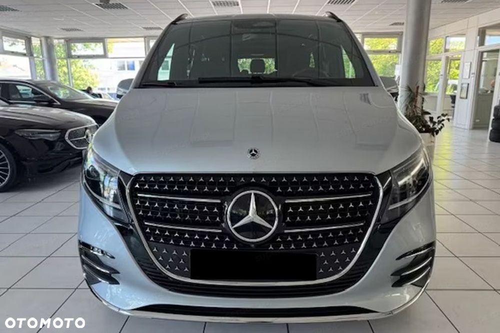Mercedes-Benz Klasa V - 4