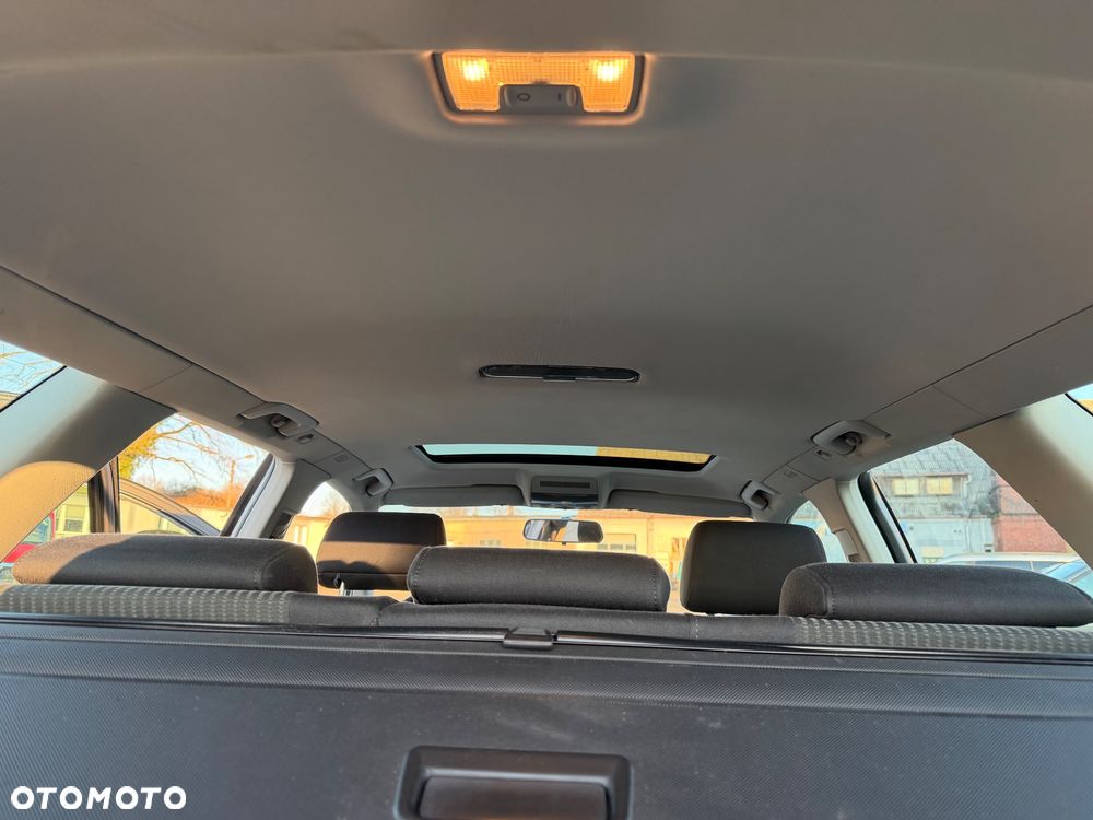 Audi A4 Avant 2.0 TDI - 14