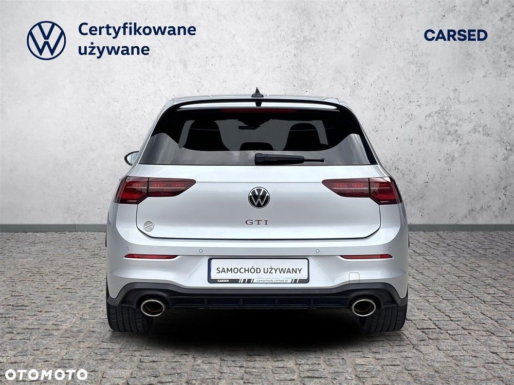 Volkswagen Golf - 39