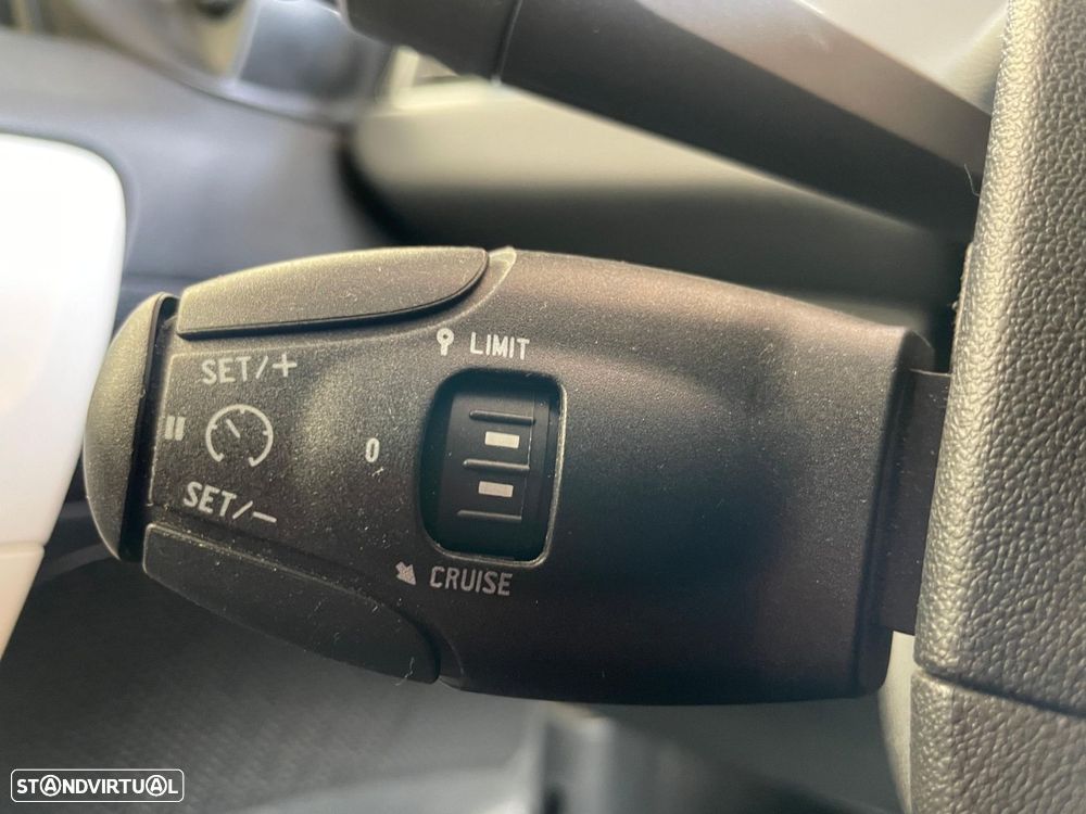 Peugeot 208 1.0 PureTech Access - 16