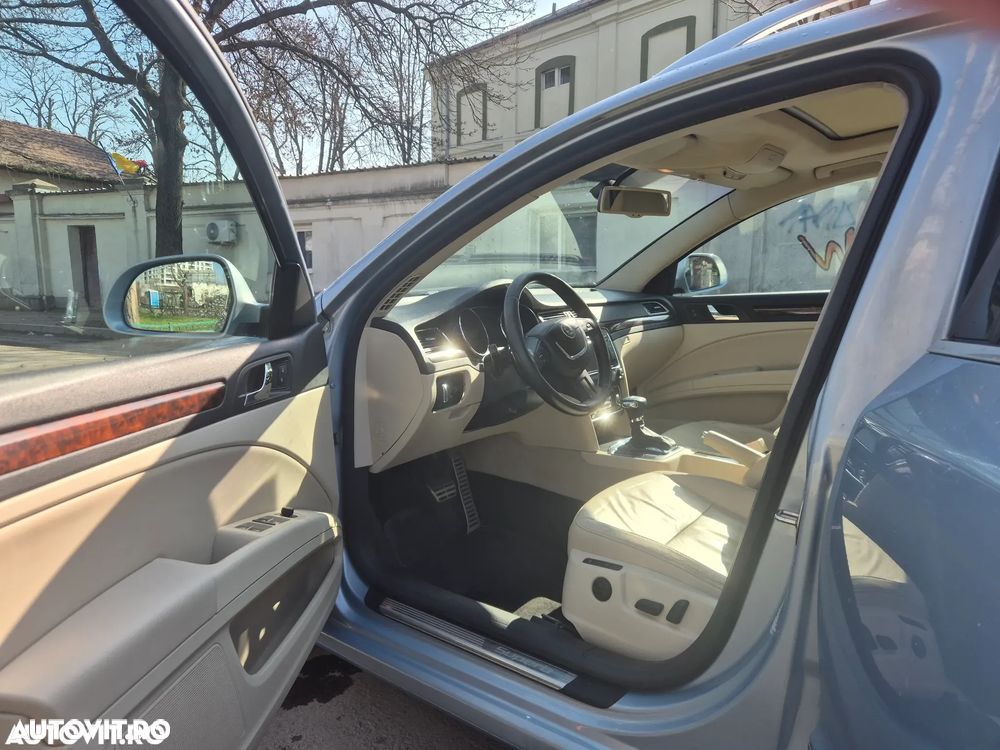 Skoda Superb 2.0 TSI Elegance DSG - 11