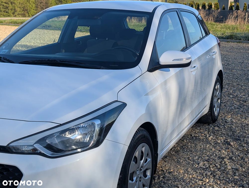 Hyundai i20 1.2 BlueDrive Comfort - 9