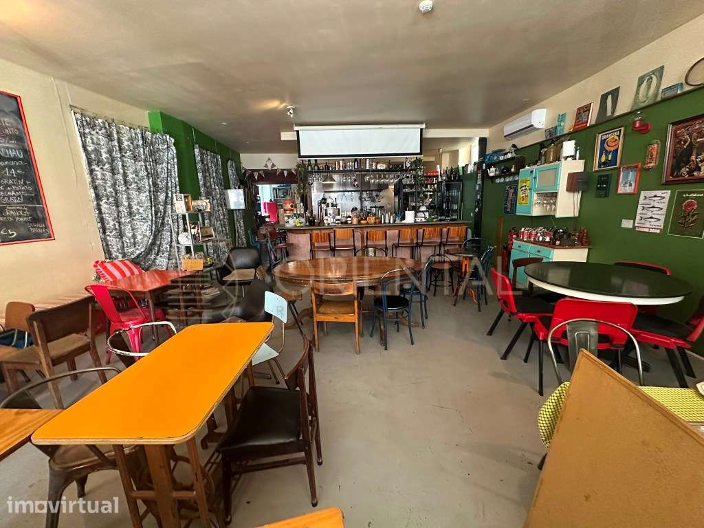 Espaço Comercial com Potencial de Conversão no Centro de Lisboa - Grande imagem: 5/14