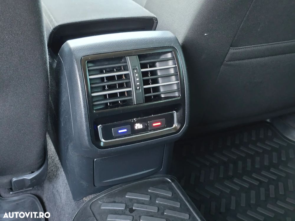 Volkswagen Passat - 13
