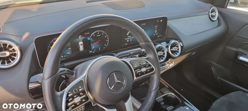 Mercedes-Benz GLA 250 4Matic 8G-DCT AMG Line Advanced Plus - 28