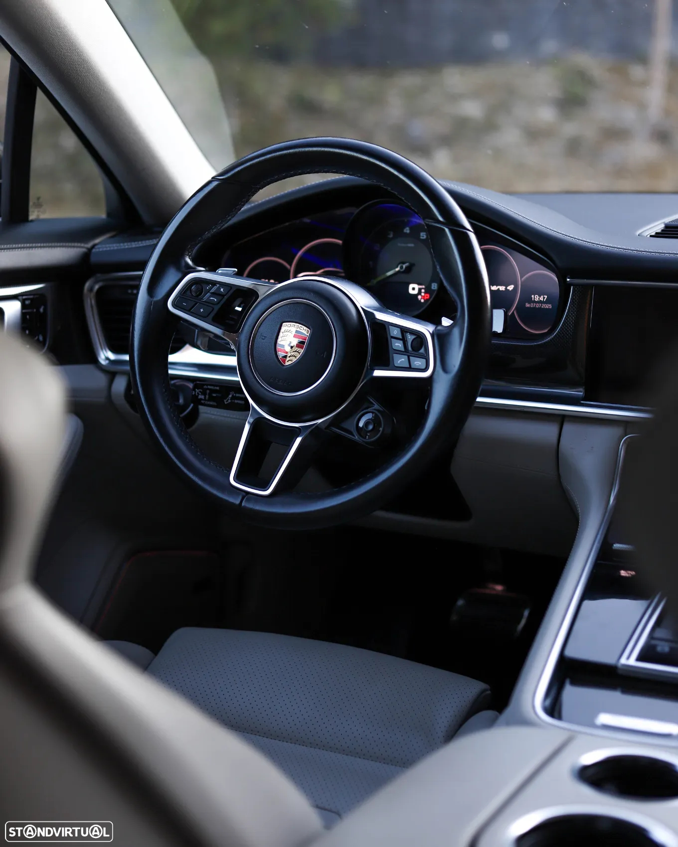Porsche Panamera - 16