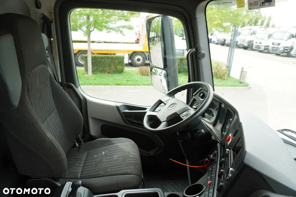 Mercedes-Benz Antos 3240 8x2 / HDS Tajfun 5 t / Zabudowa Śmieciarka Farid Industries / 3 osie skrętne - 20