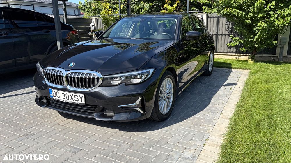 BMW Seria 3 320i Aut. Luxury Line - 37