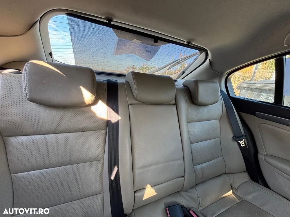 Renault Laguna 2.0dCi Dynamique - 9