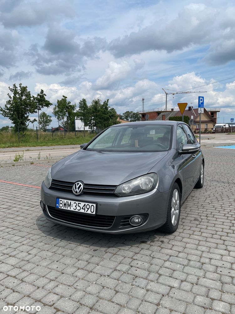 Volkswagen Golf 2.0 TDI Highline - 16