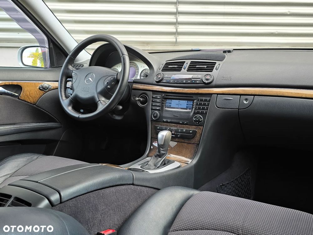 Mercedes-Benz Klasa E 320 T Avantgarde - 7