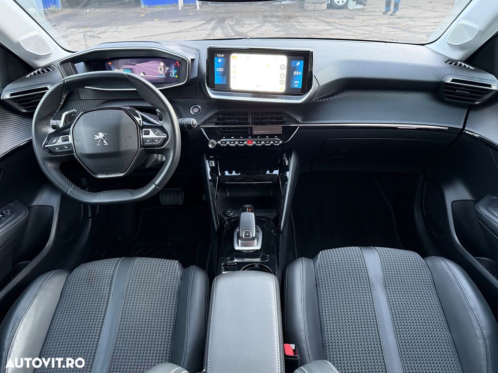 Peugeot 208 1.2 L PureTech STT EAT8 GT Pack - 4