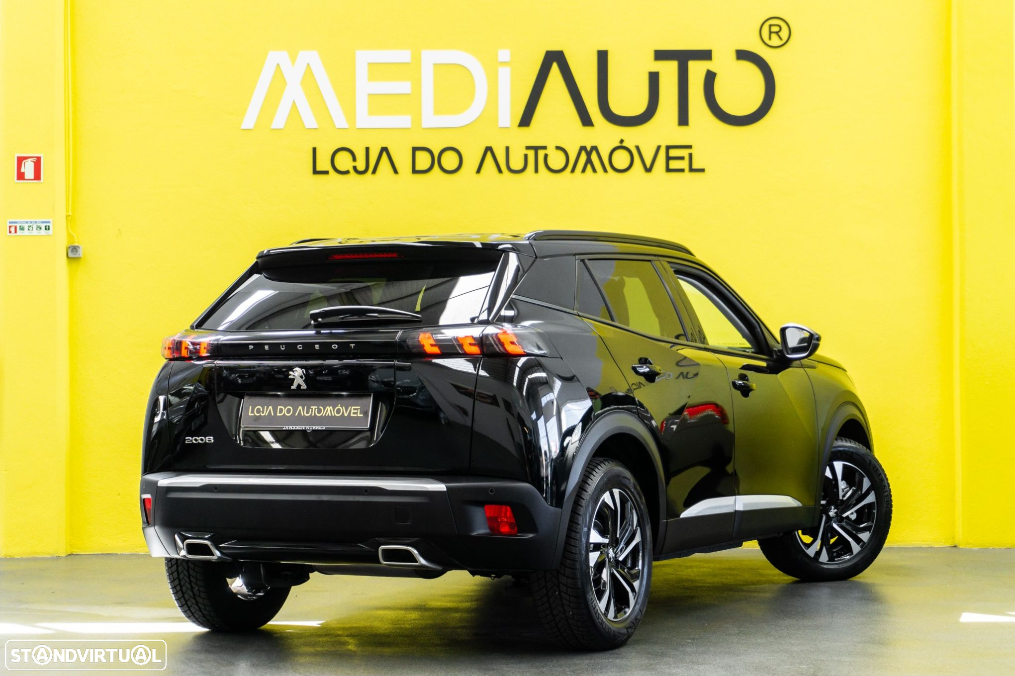 Peugeot 2008 1.2 PureTech Allure Pack EAT8 - 8
