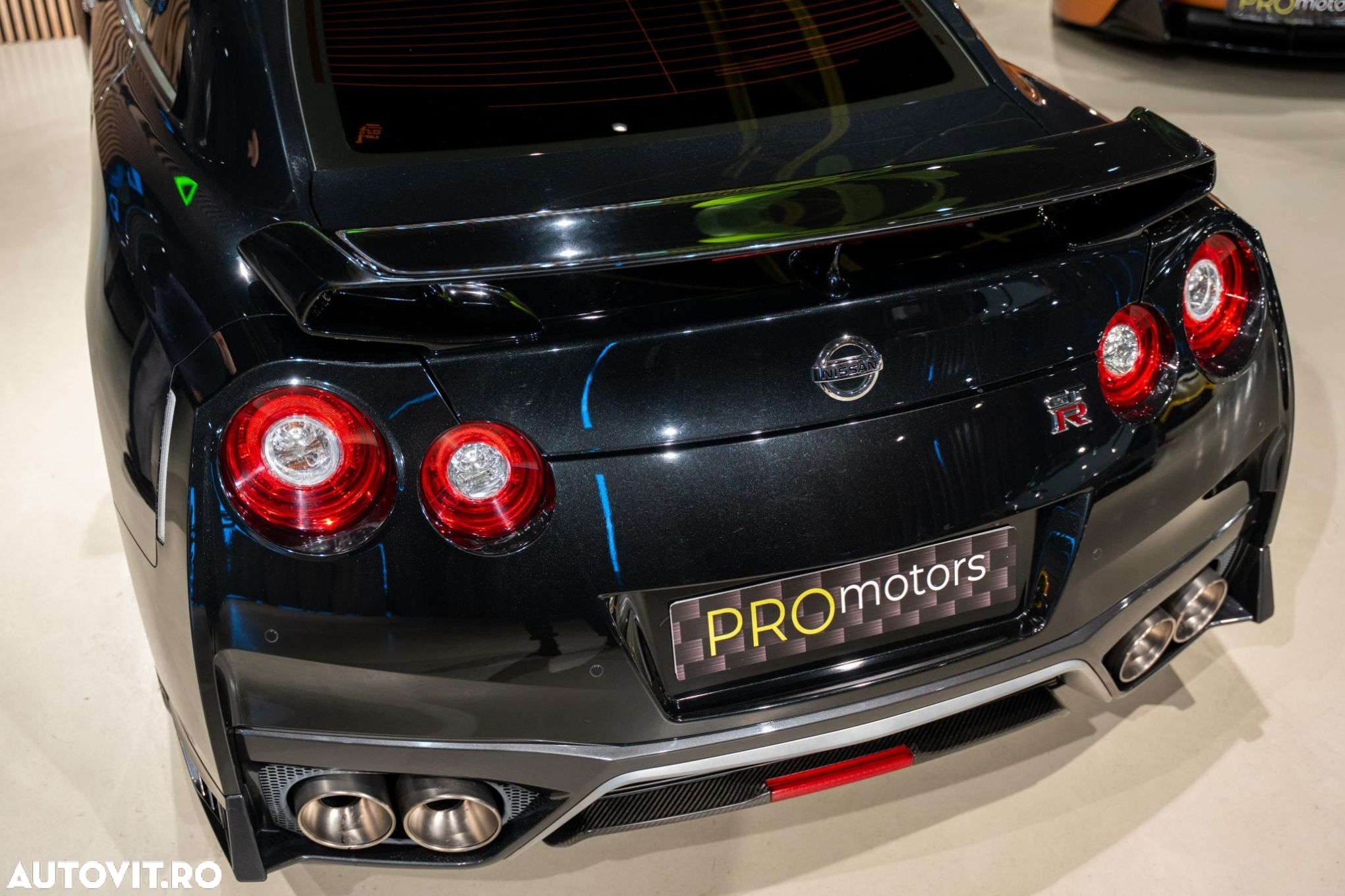 Nissan GT-R - 19