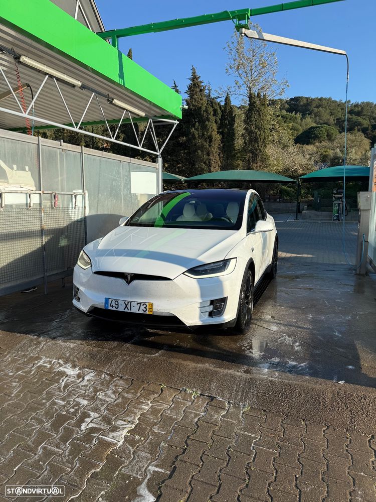 Tesla Model X 100D - 1