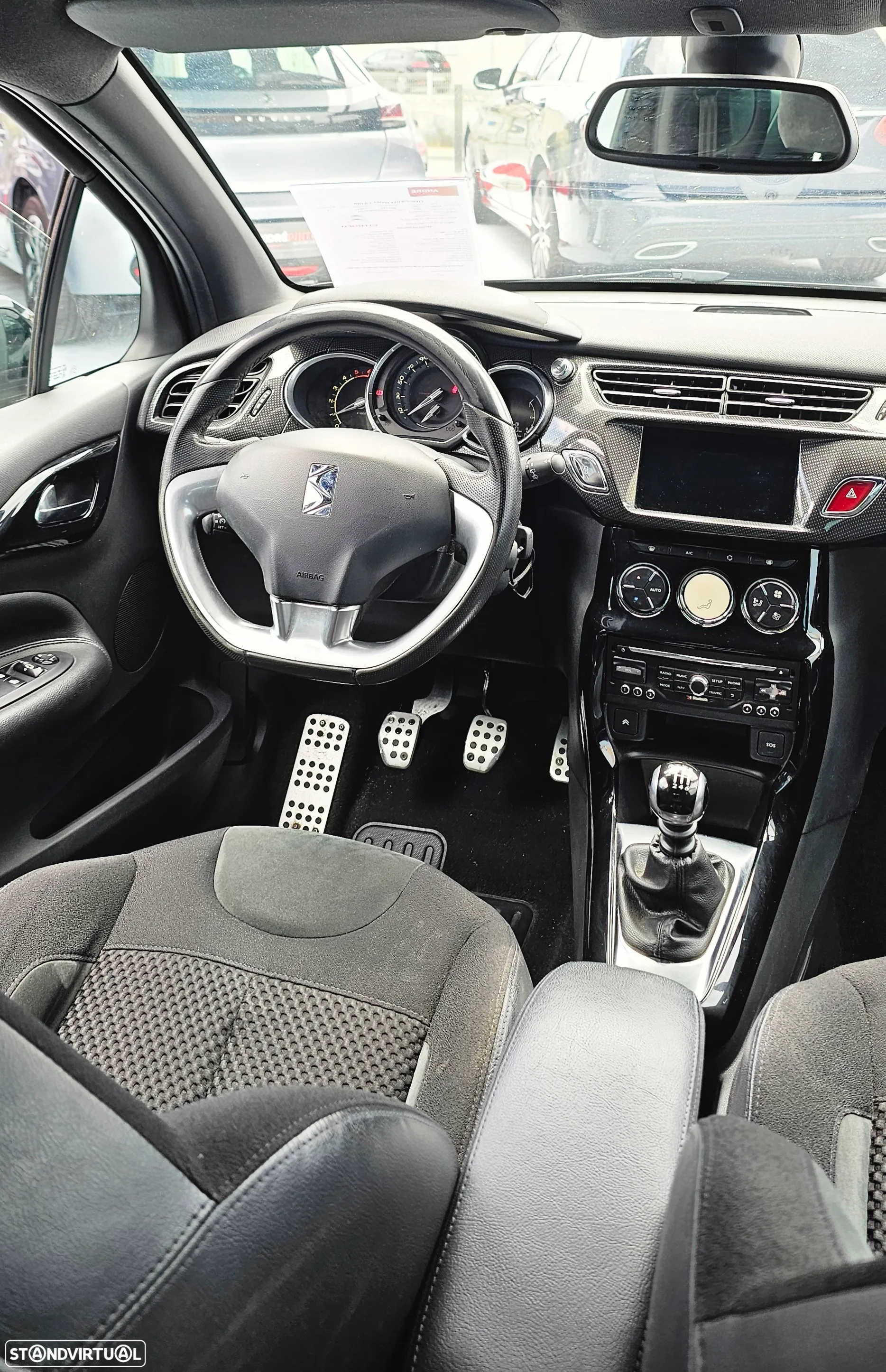 Citroën DS3 1.6 HDi Airdream Sport Chic - 10