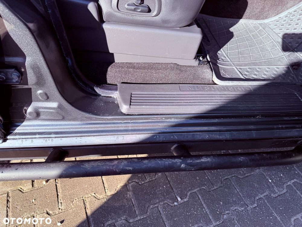 Mitsubishi Pajero 3.2 DID Dakar - 10