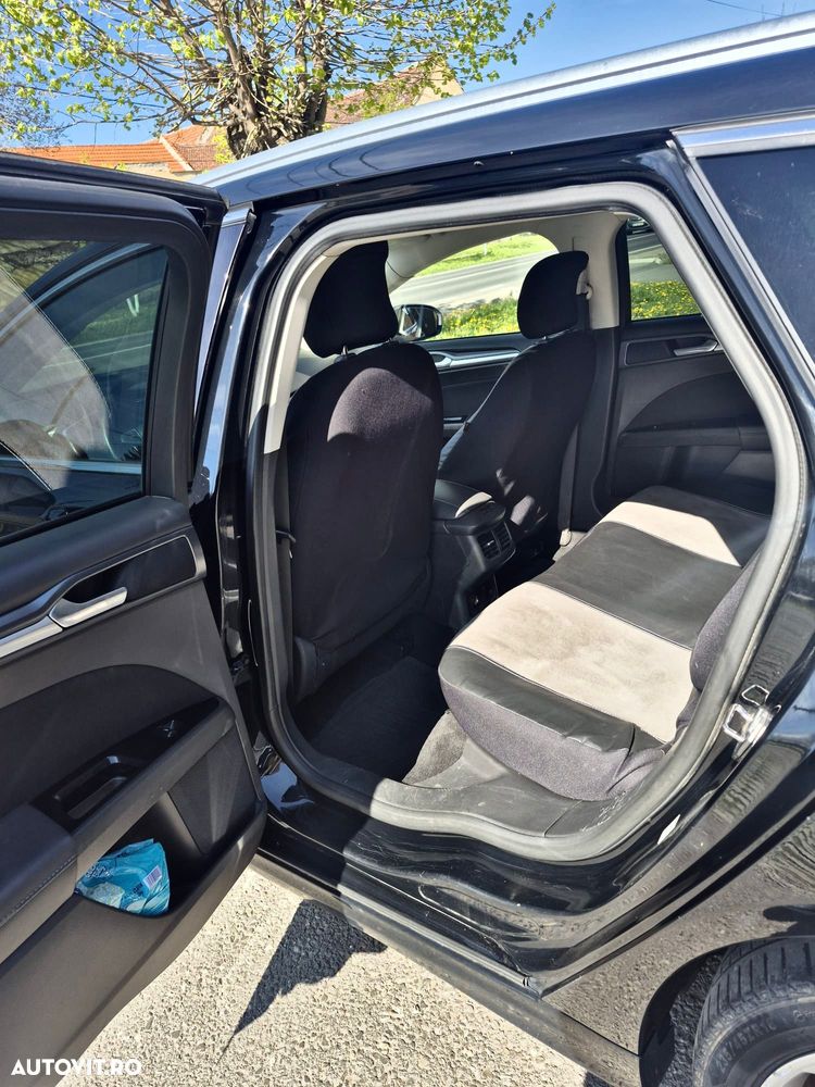 Ford Mondeo 2.0 TDCI PowerShift Titanium - 11