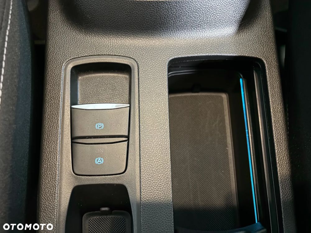Ford Focus 1.0 EcoBoost Titanium X - 24