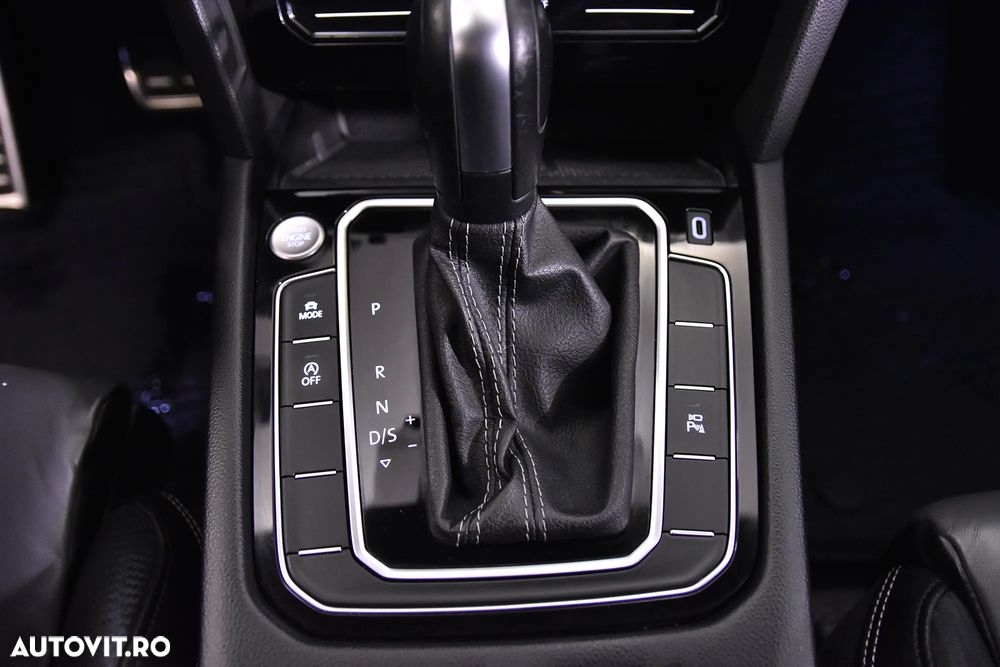 Volkswagen Passat - 18