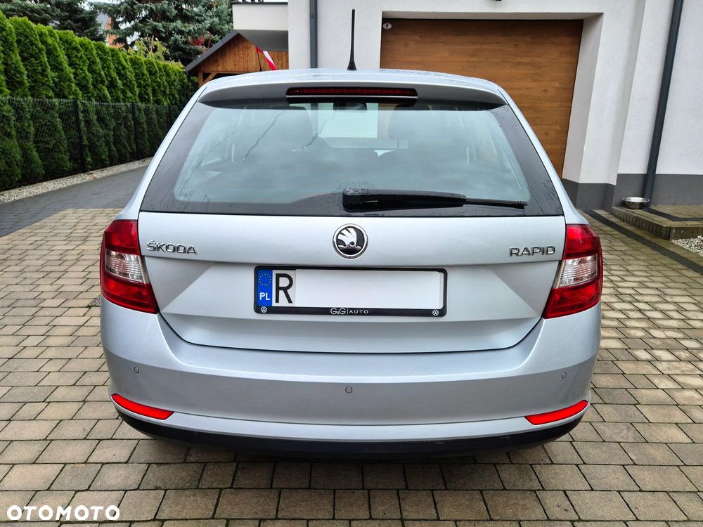 Skoda RAPID 1.2 TSI Ambition - 4