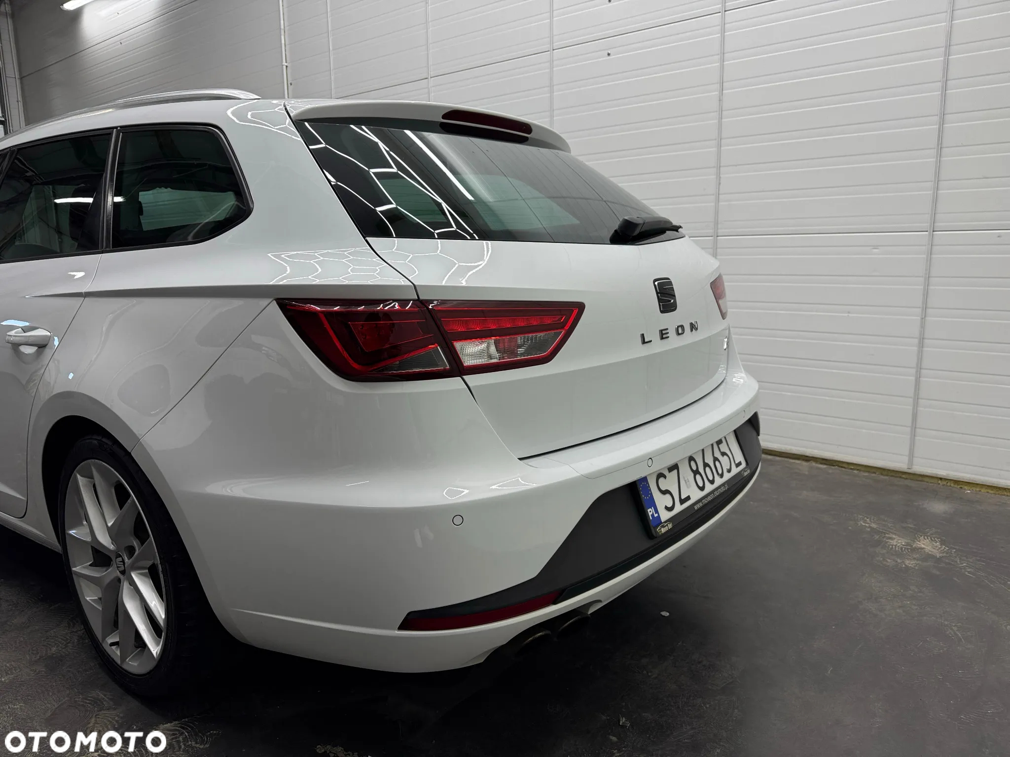 Seat Leon ST 1.8 TSI Start&Stop DSG FR - 11