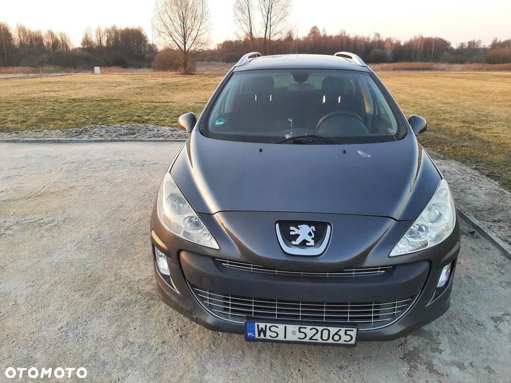 Peugeot 308 - 1