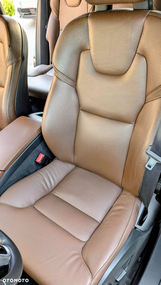 Volvo XC 90 D4 FWD Momentum - 27
