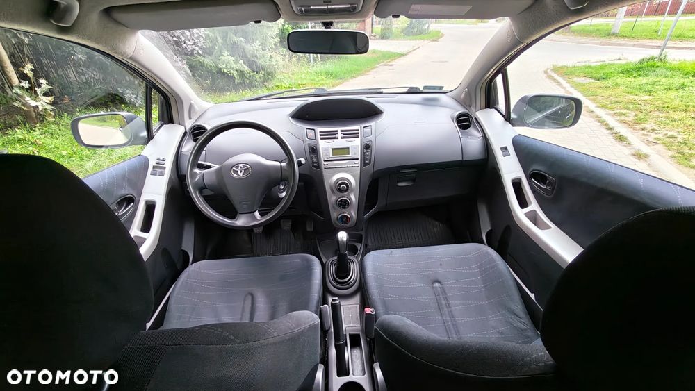 Toyota Yaris 1.4 D-4D Sol - 6