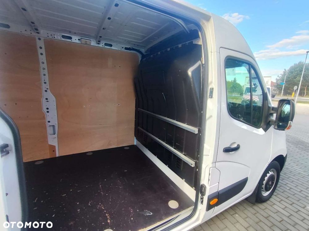 Renault Master - 24
