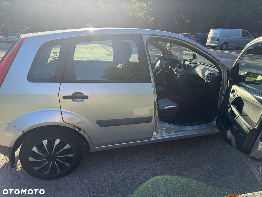 Ford Fiesta 1.25 Gold X - 13