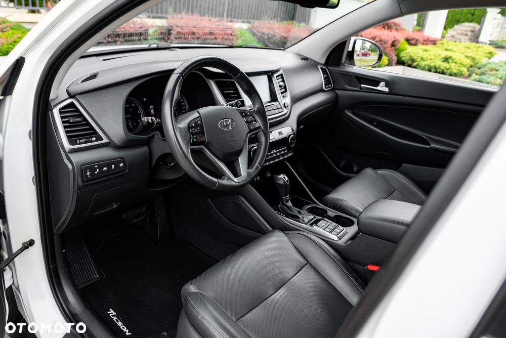 Hyundai Tucson 2.0 CRDi Premium 4WD - 18