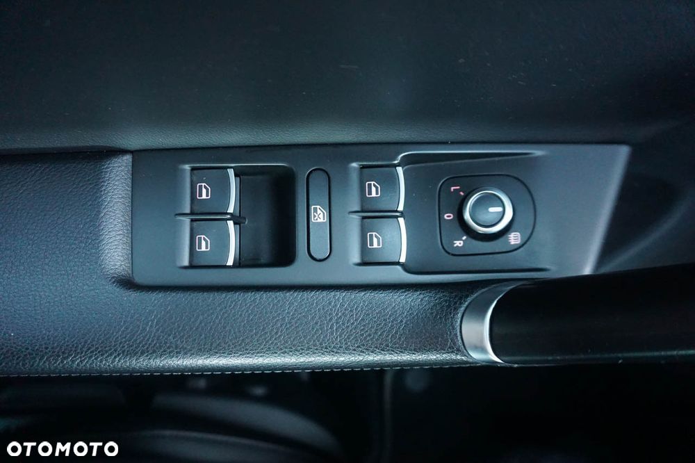 Volkswagen Passat - 21