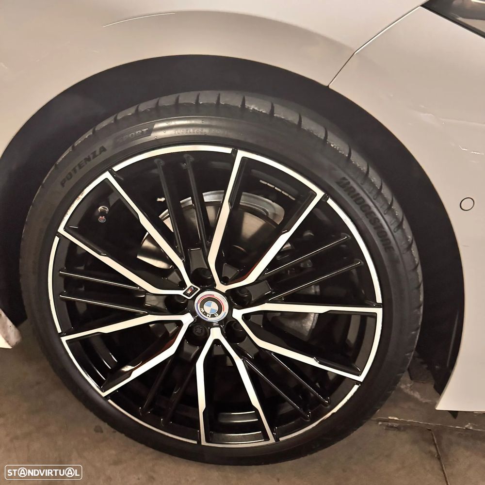 BMW 216 Gran Coupé - 17