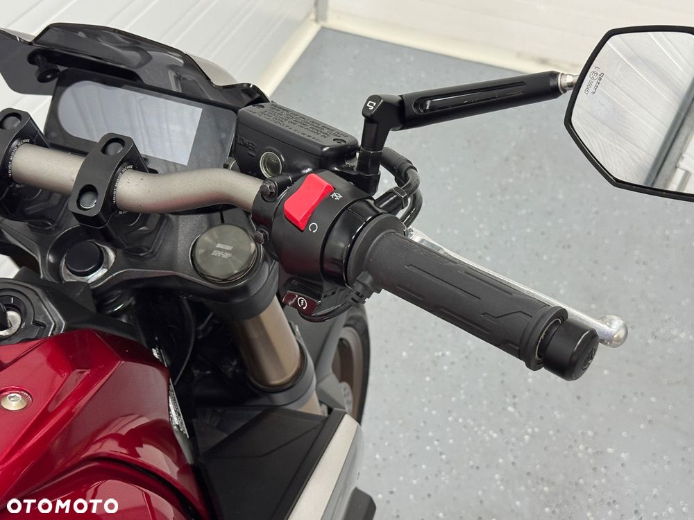 Honda CB - 16