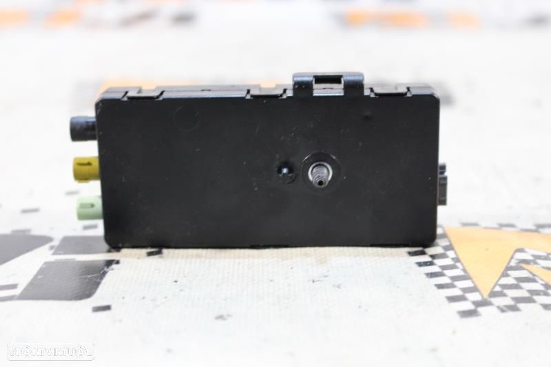 Amplificador Antena Bmw 1 (F20)  65209226882 / 9226882 / 9 226 882 - 5