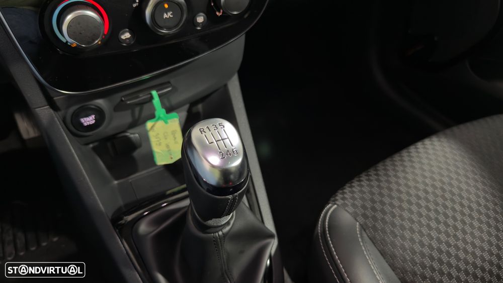 Renault Clio ENERGY TCe 120 INTENS - 32