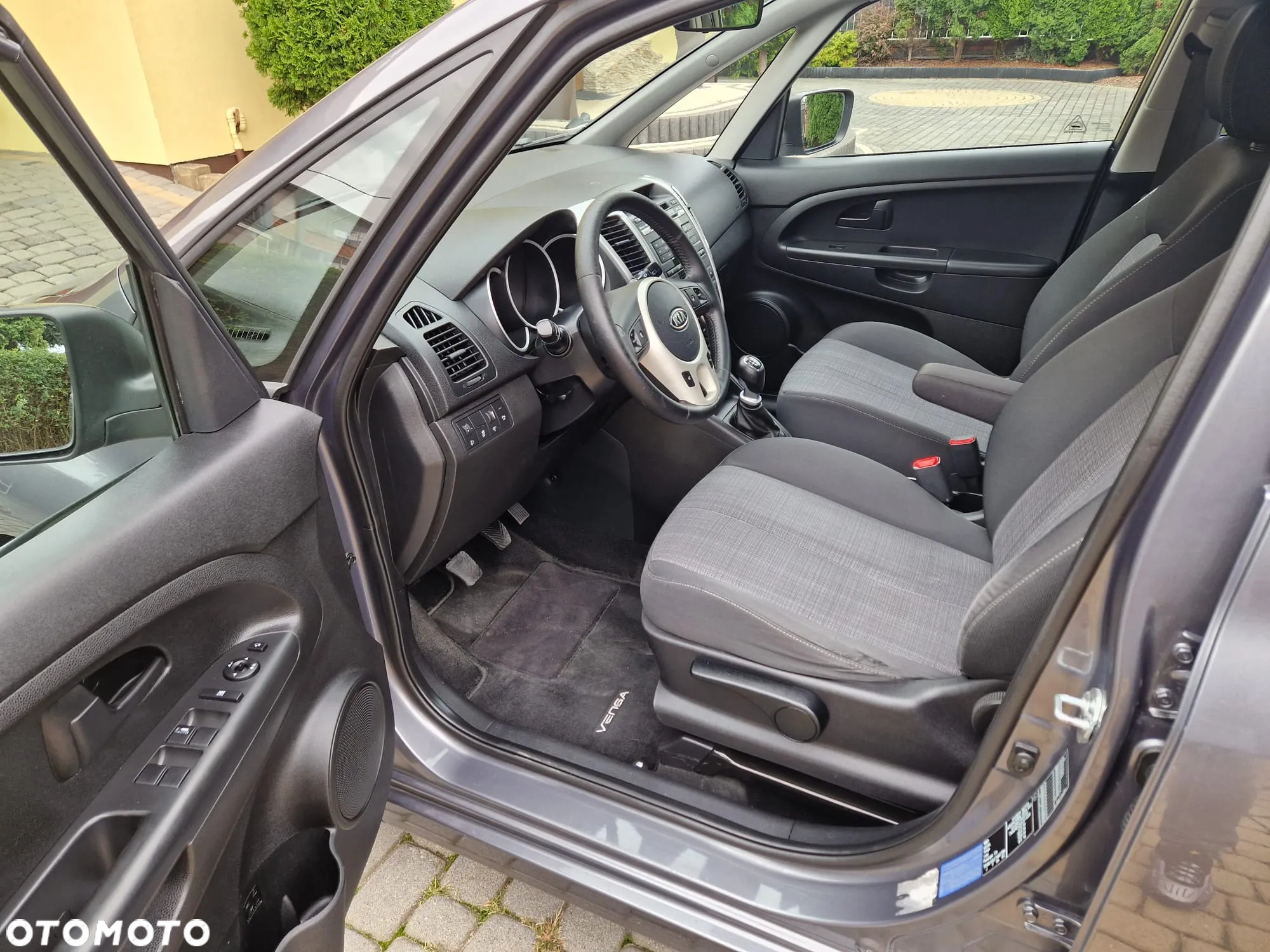 Kia Venga 1.6 CVVT Platinum Edition - 7