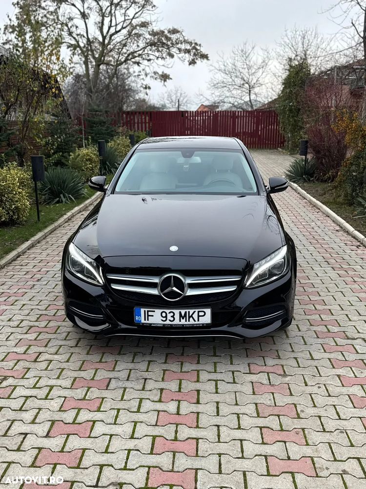 Mercedes-Benz C - 23