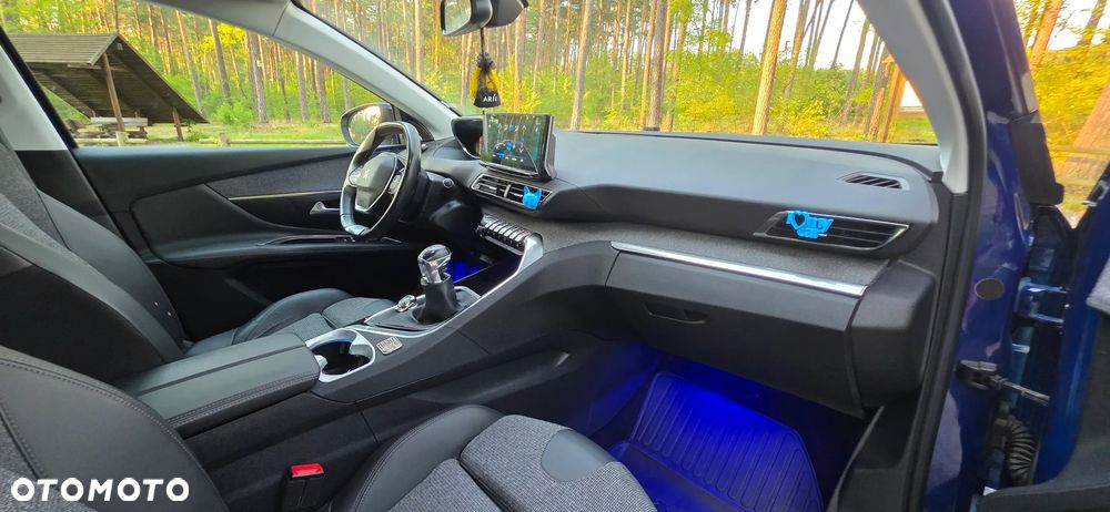 Peugeot 3008 1.5 BlueHDi Allure S&S - 20