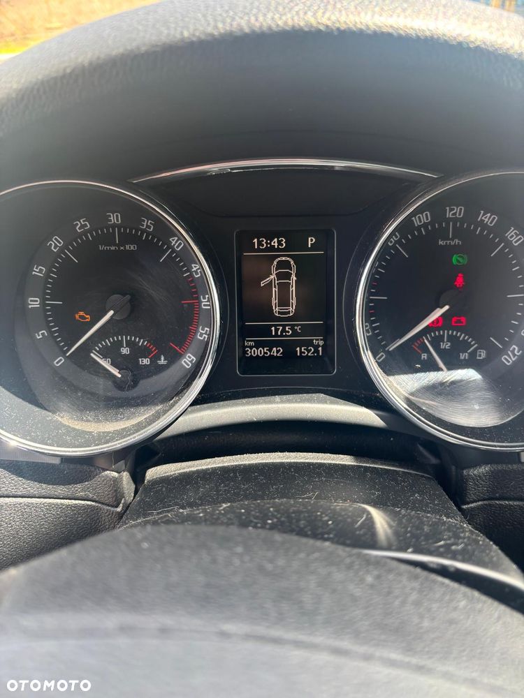 Skoda Superb 2.0 TDI DSG Ambition - 6