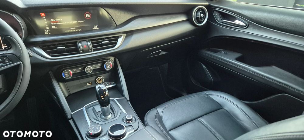 Alfa Romeo Stelvio 2.0 Turbo 16V AT8-Q4 Super - 23