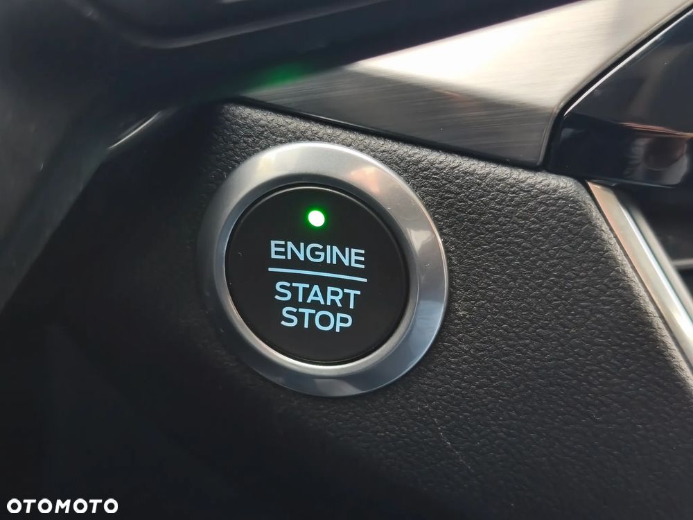 Ford Kuga 2.0 EcoBlue Hybrid TITANIUM - 29