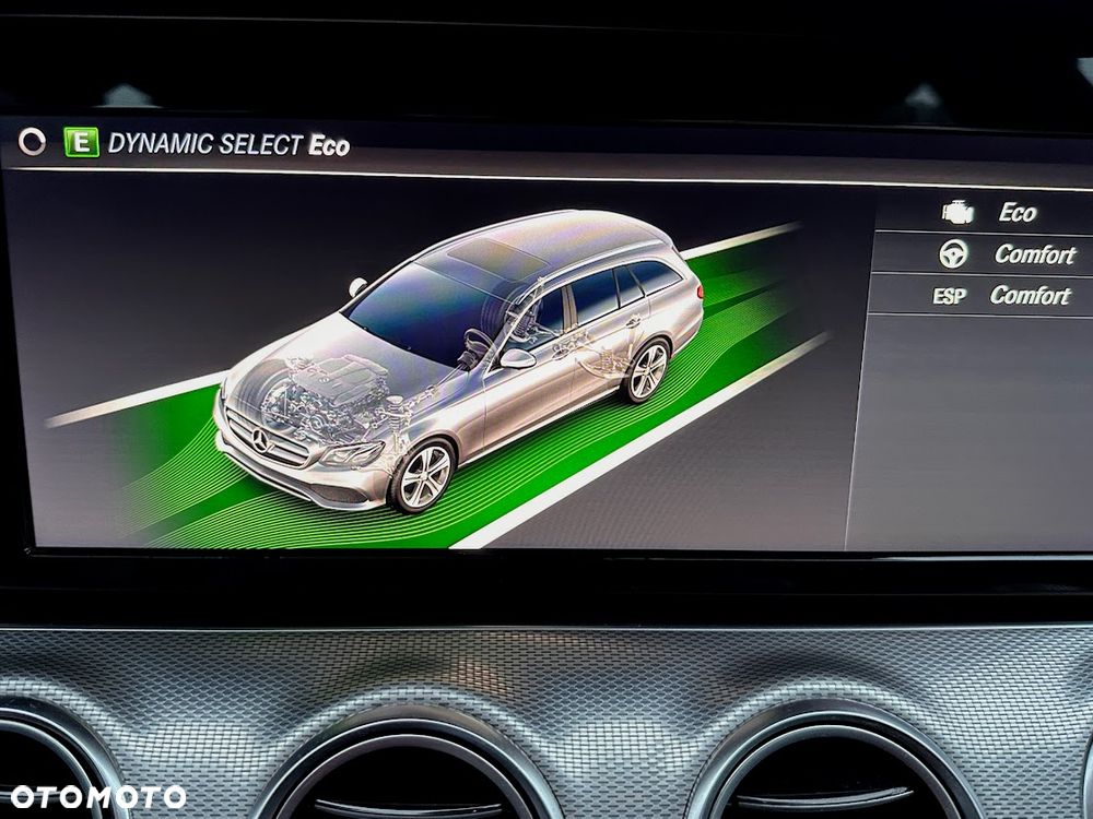 Mercedes-Benz Klasa E 200 9G-TRONIC Avantgarde - 28