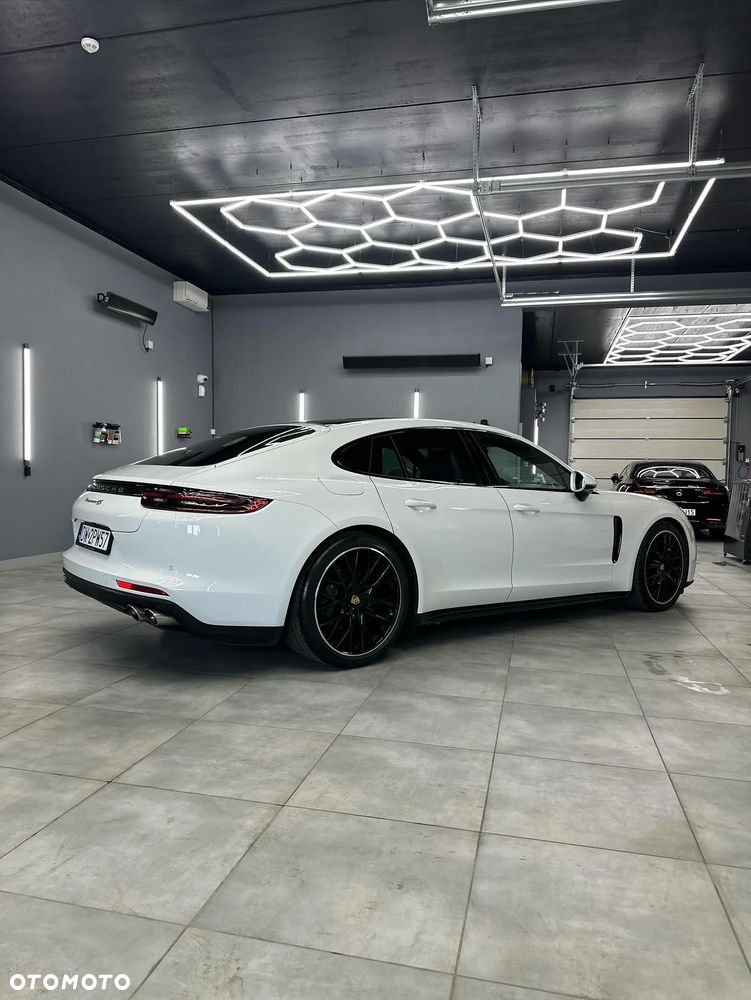 Porsche Panamera 4S - 2