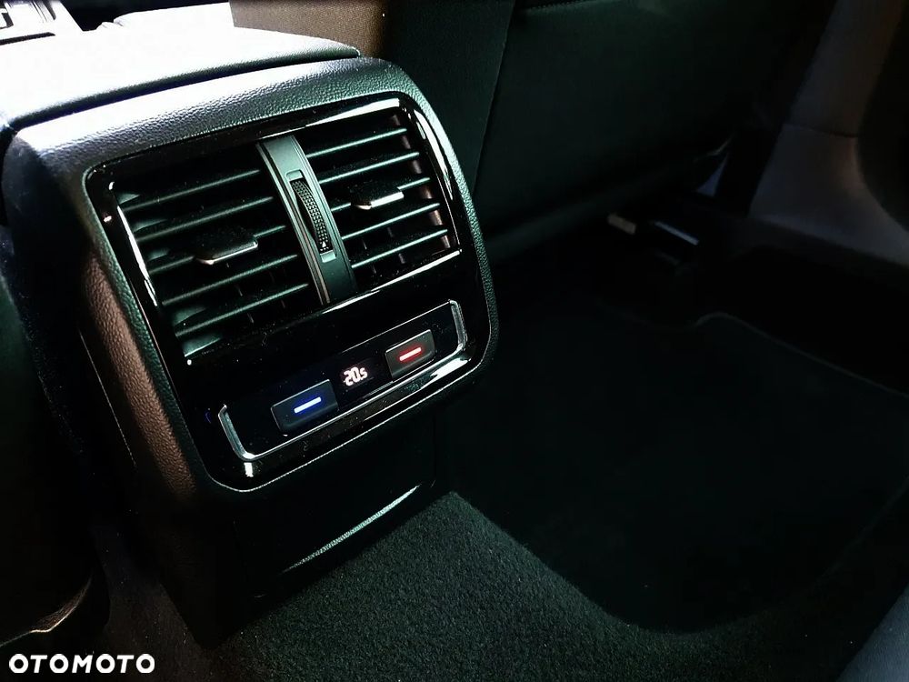 Volkswagen Passat 1.4 TSI Plug-In Hybrid GTE DSG - 26