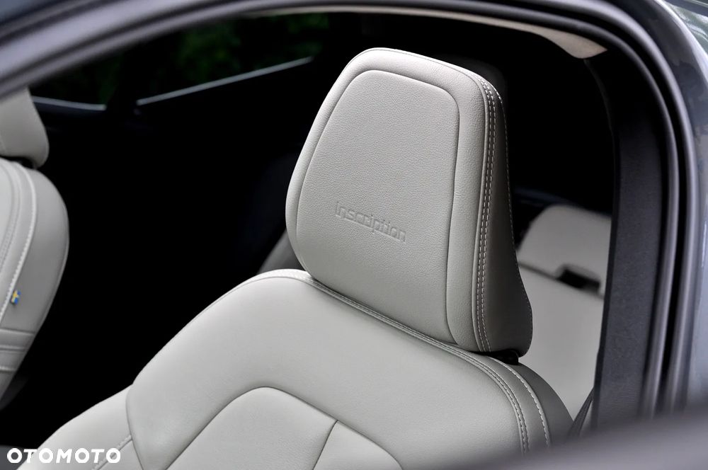 Volvo XC 40 T3 R-Design - 22