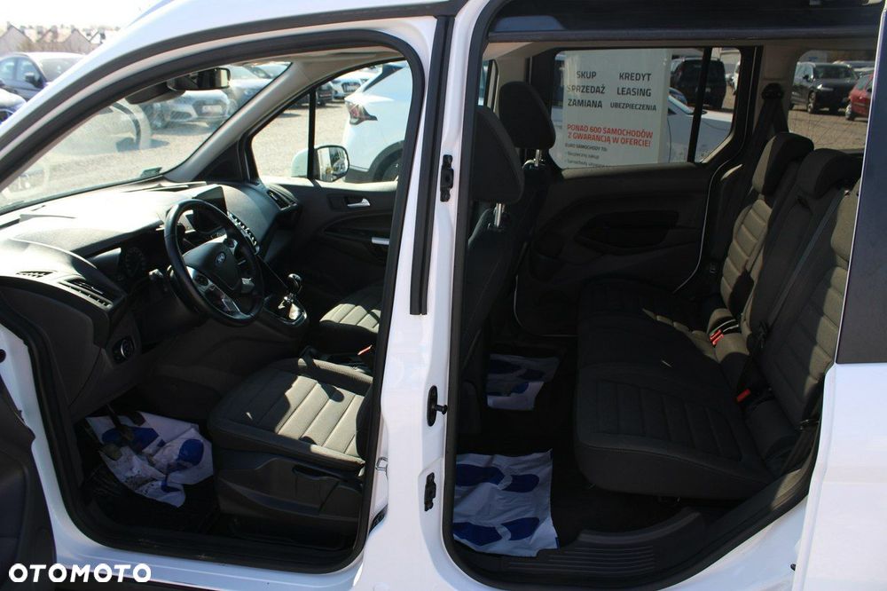 Ford Tourneo Connect - 13
