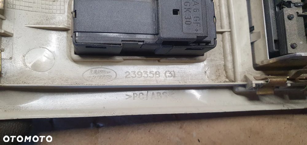Lampka podsufitki oświetlenie kabiny Range Rover Vogue L322 239358 - 7